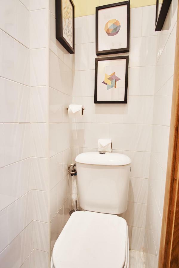Arenal Carreteria Deluxe Suites By Valcambre Seville Exterior photo